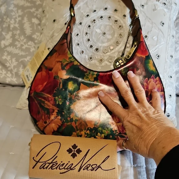 Patricia Nash Multicolor Floral Hobo Bag - Picture 8 of 13